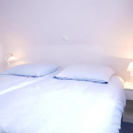 Am Ringwall 1 A * دوهنين